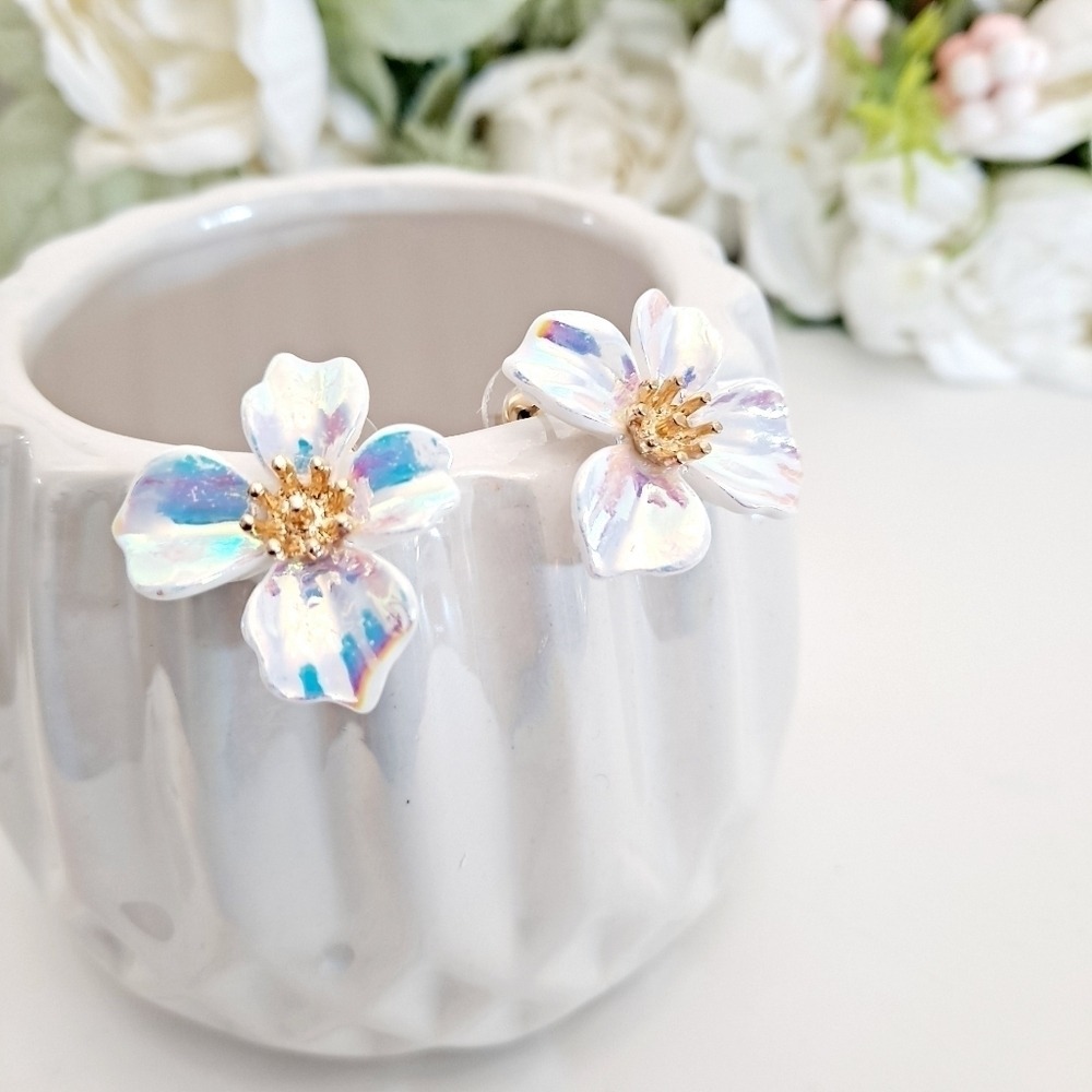 Gold white Flower Stud Earrings Dainty iridescent Boho cottage Jewelry 💖